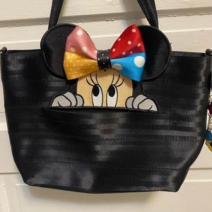 Harvey’s seatbelts Minnie Mouse bag